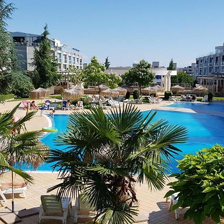 Apartment With Green Terrace Burgas Esterno foto
