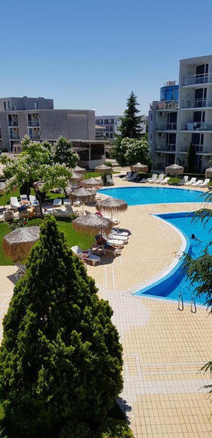 Apartment With Green Terrace Burgas Esterno foto