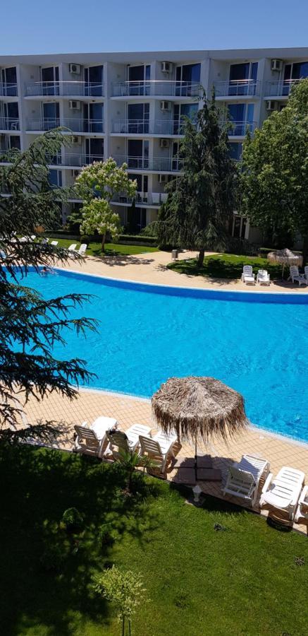 Apartment With Green Terrace Burgas Esterno foto