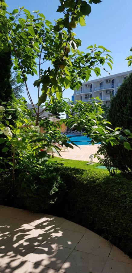Apartment With Green Terrace Burgas Esterno foto