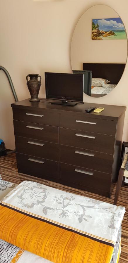 Apartment With Green Terrace Burgas Esterno foto