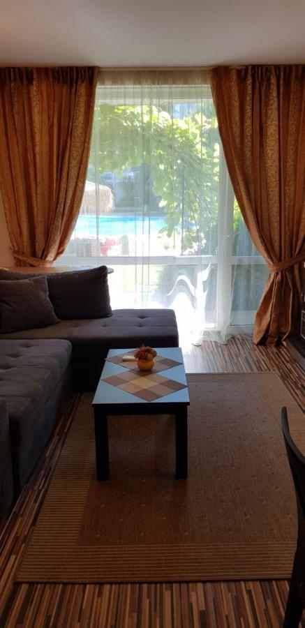 Apartment With Green Terrace Burgas Esterno foto